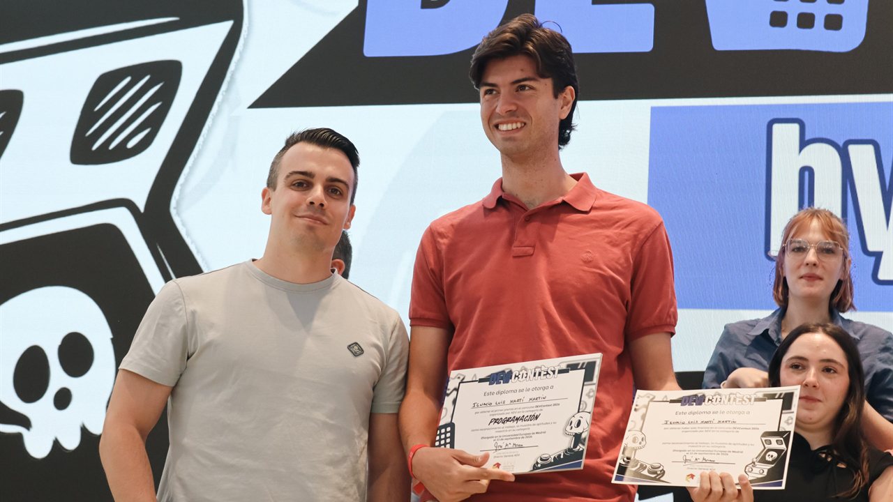 DEVCONTEST 2026: Nacho Martí gana el premio de Programación representando a la UCM